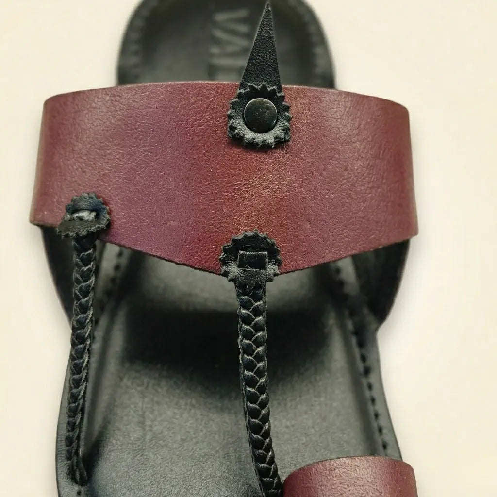 Veer Marron Black Pattern